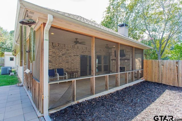 315 Hide Away Ln East, Hideaway, TX 75771