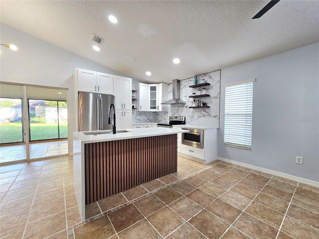 531 1ST AVENUE, Altamonte Springs, FL 32714