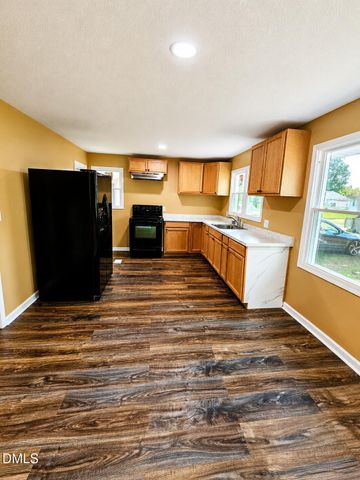 1018 E 9th Street, Lumberton, NC 28358