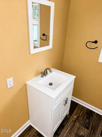 1018 E 9th Street, Lumberton, NC 28358