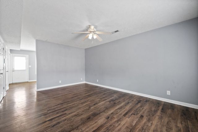 249 Executive Ave Unit D, Clarksville, TN 37042