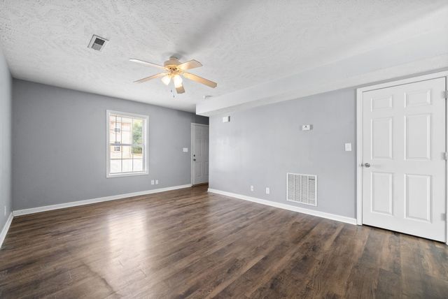 249 Executive Ave Unit D, Clarksville, TN 37042