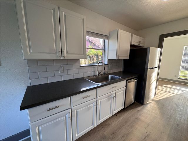 9750 Guest Street, Houston, TX 77078
