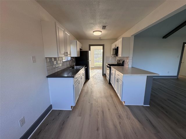 9750 Guest Street, Houston, TX 77078