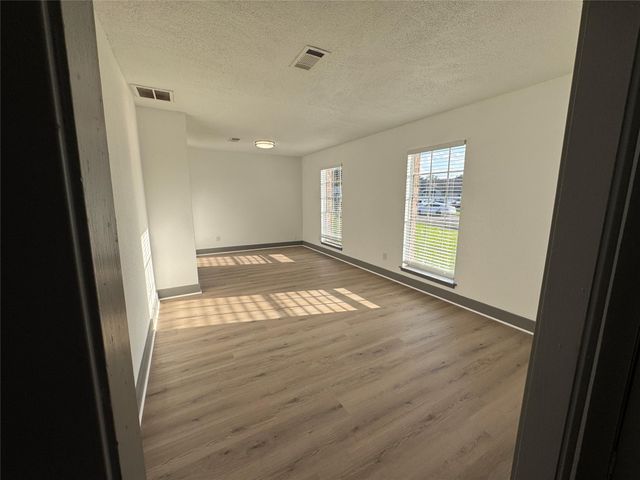 9750 Guest Street, Houston, TX 77078