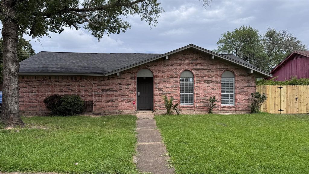 9750 Guest Street, Houston, TX 77078
