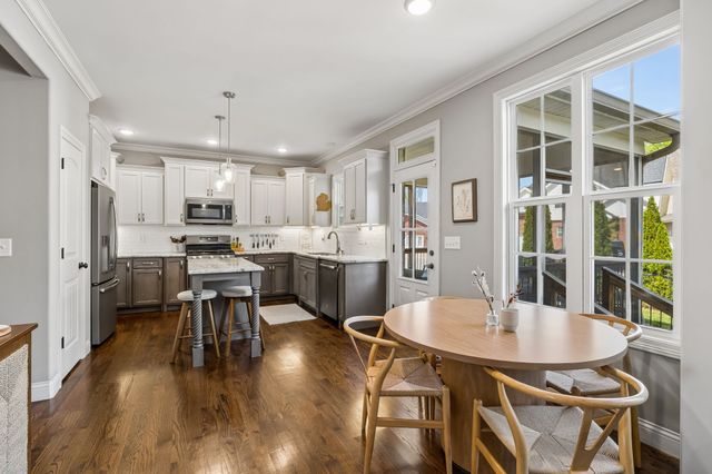 700 Keeton Ct, Old Hickory, TN 37138