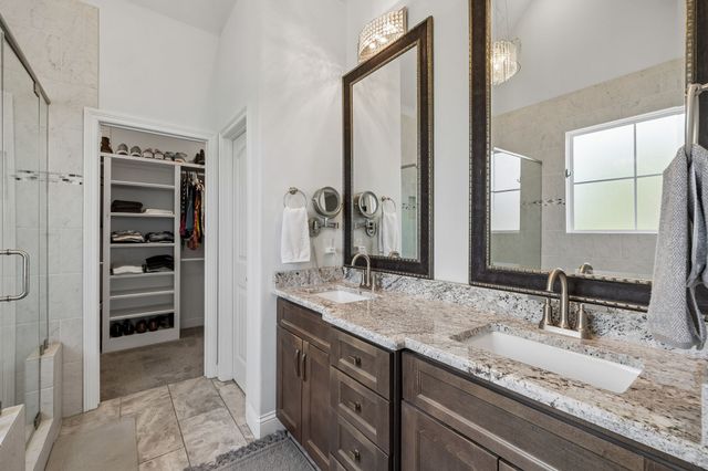 700 Keeton Ct, Old Hickory, TN 37138