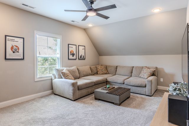 700 Keeton Ct, Old Hickory, TN 37138