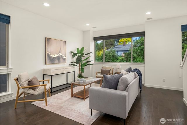 3951 SW Oregon Street, Seattle, WA 98116