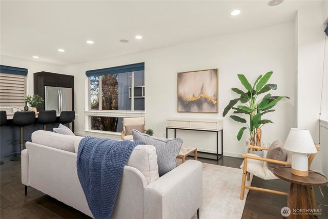 3951 SW Oregon Street, Seattle, WA 98116