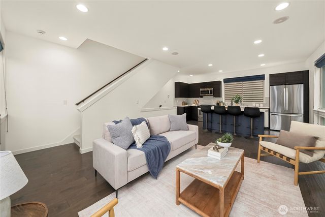 3951 SW Oregon Street, Seattle, WA 98116