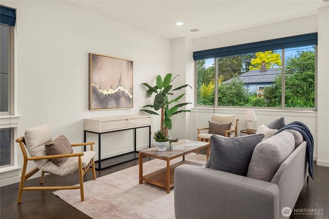 3951 SW Oregon Street, Seattle, WA 98116