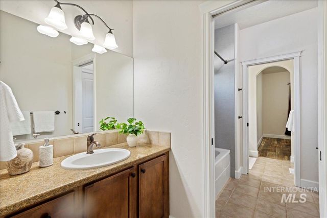 8008 E Borealis Drive, Nampa, ID 83687