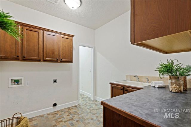 8008 E Borealis Drive, Nampa, ID 83687