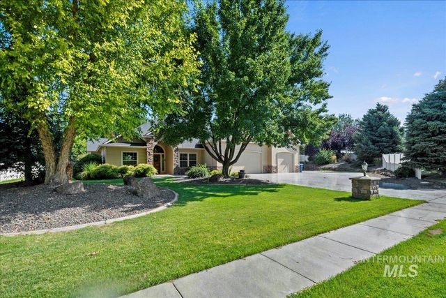 8008 E Borealis Drive, Nampa, ID 83687