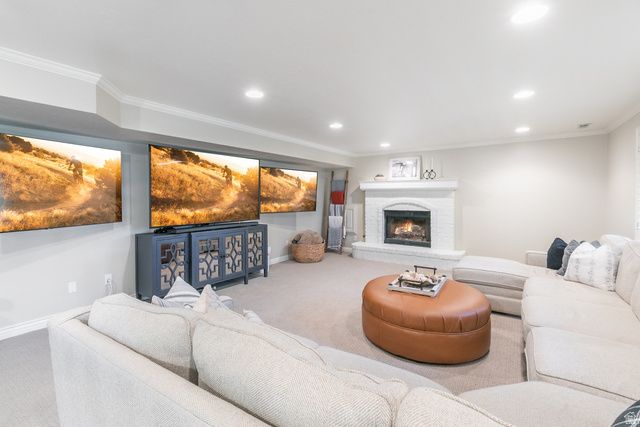 1095 E MARIWOOD CIR, North Salt Lake, UT 84054