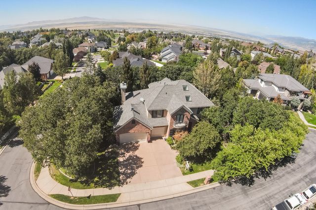 1095 E MARIWOOD CIR, North Salt Lake, UT 84054