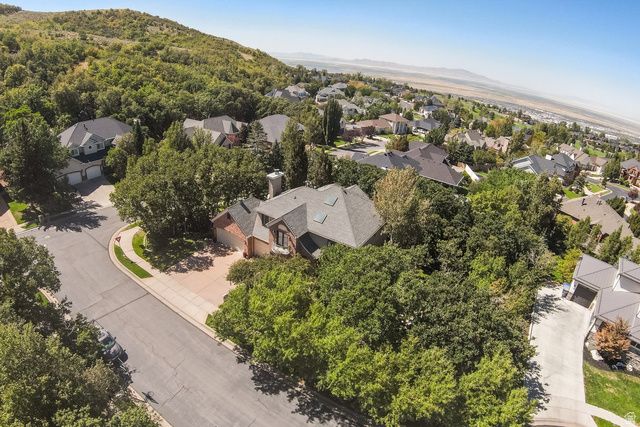 1095 E MARIWOOD CIR, North Salt Lake, UT 84054