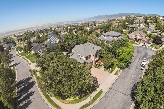 1095 E MARIWOOD CIR, North Salt Lake, UT 84054