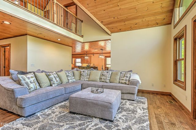 410 Eagle Ridge Road, Roan Mountain, TN 37687