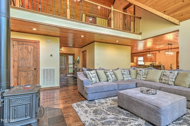 410 Eagle Ridge Road, Roan Mountain, TN 37687
