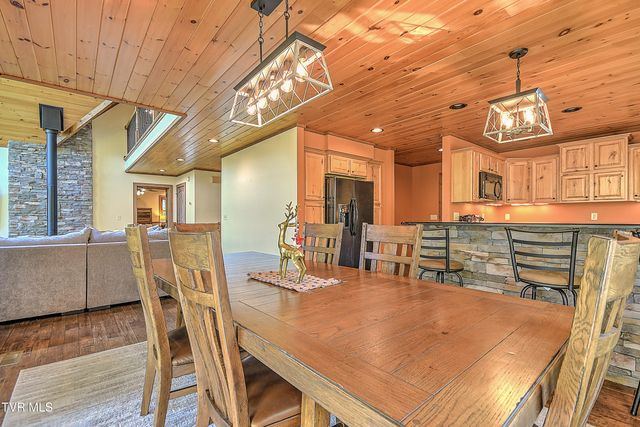 410 Eagle Ridge Road, Roan Mountain, TN 37687