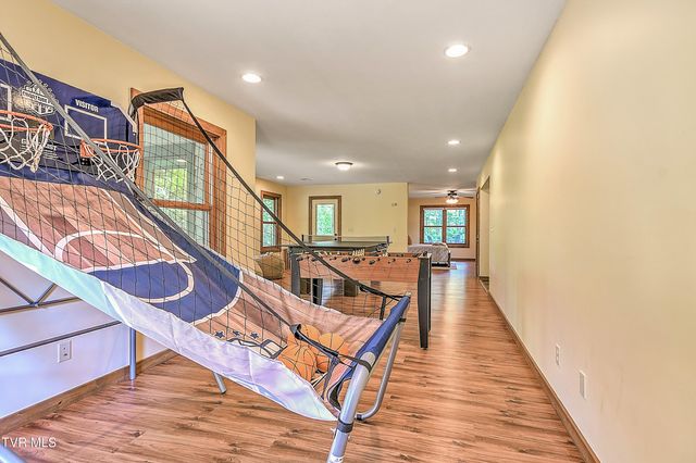 410 Eagle Ridge Road, Roan Mountain, TN 37687