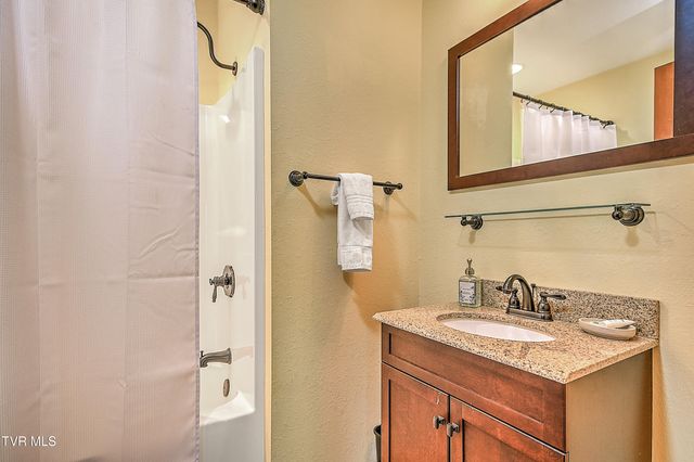 410 Eagle Ridge Road, Roan Mountain, TN 37687