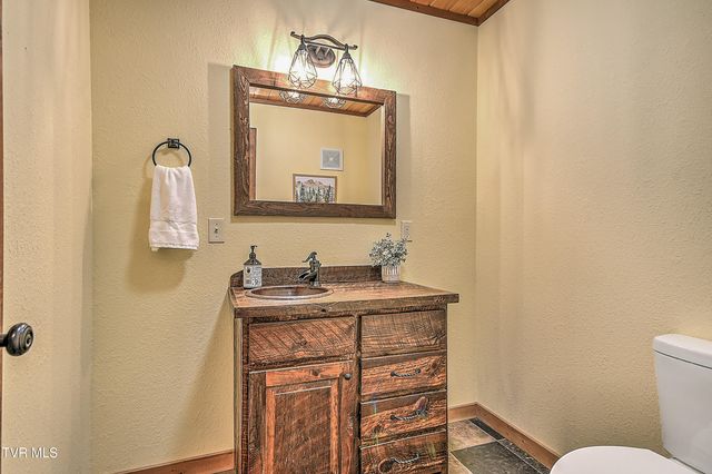 410 Eagle Ridge Road, Roan Mountain, TN 37687