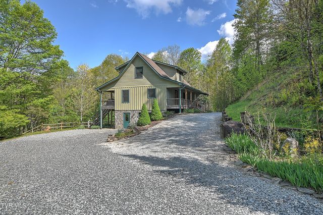 410 Eagle Ridge Road, Roan Mountain, TN 37687