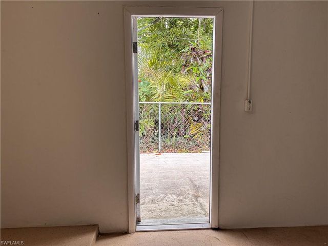 1933 FLAMINGO DR, North Fort Myers, FL 33991