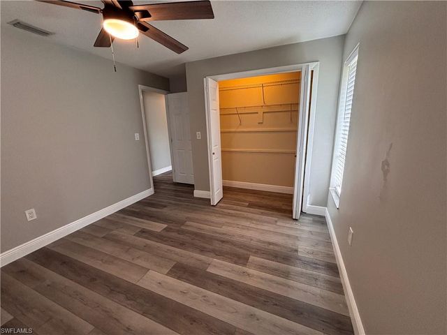 1933 FLAMINGO DR, North Fort Myers, FL 33991