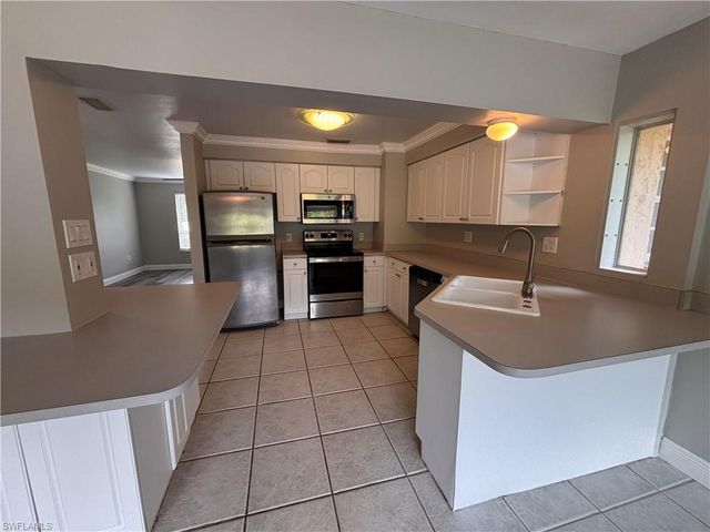 1933 FLAMINGO DR, North Fort Myers, FL 33991