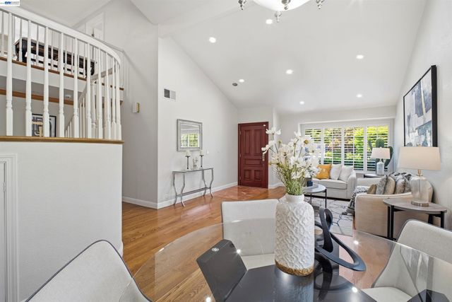 32760 Orick St, Union City, CA 94587