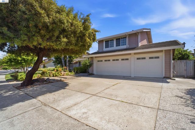 32760 Orick St, Union City, CA 94587