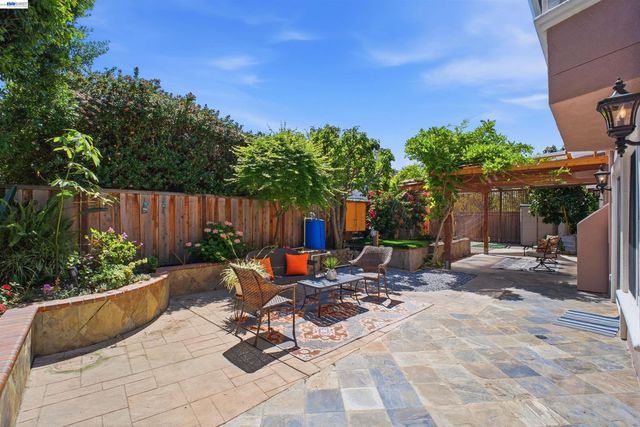 32760 Orick St, Union City, CA 94587
