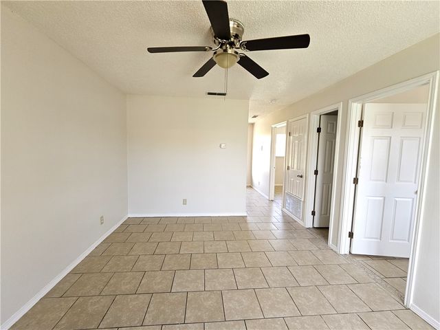 160 N 13th St, Aransas Pass, TX 78336