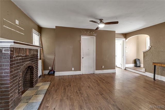 4006 Deveaux Street, Niagara Falls, NY 14305