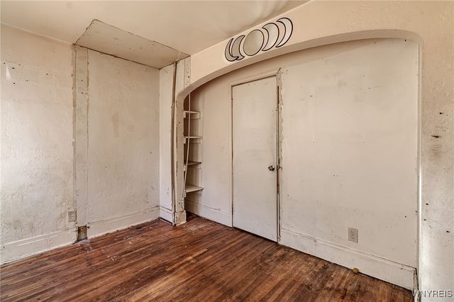 4006 Deveaux Street, Niagara Falls, NY 14305