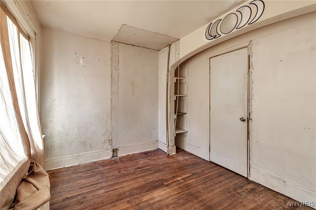 4006 Deveaux Street, Niagara Falls, NY 14305