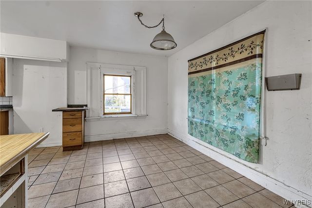 4006 Deveaux Street, Niagara Falls, NY 14305