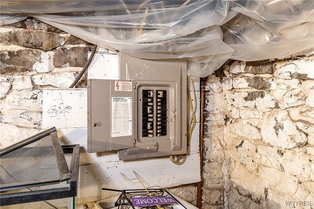 4006 Deveaux Street, Niagara Falls, NY 14305