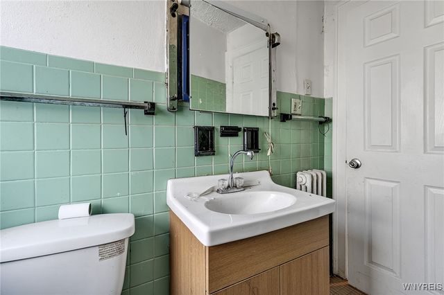 4006 Deveaux Street, Niagara Falls, NY 14305