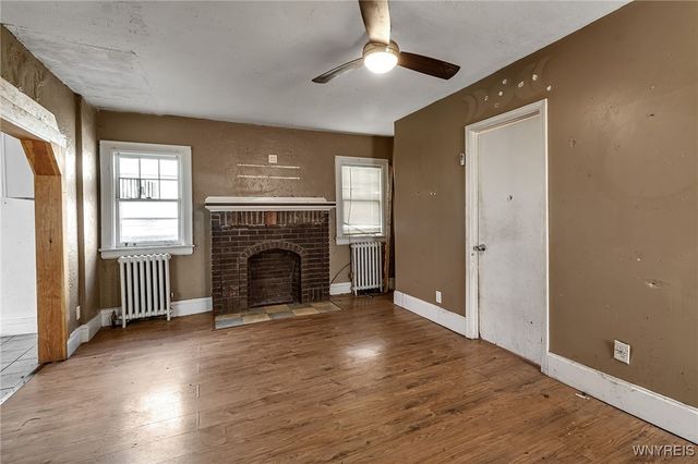 4006 Deveaux Street, Niagara Falls, NY 14305