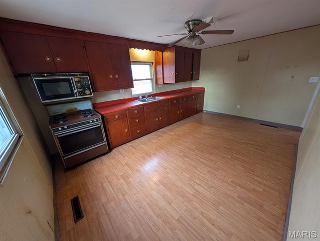 18 W Garfield Street, Belleville, IL 62220