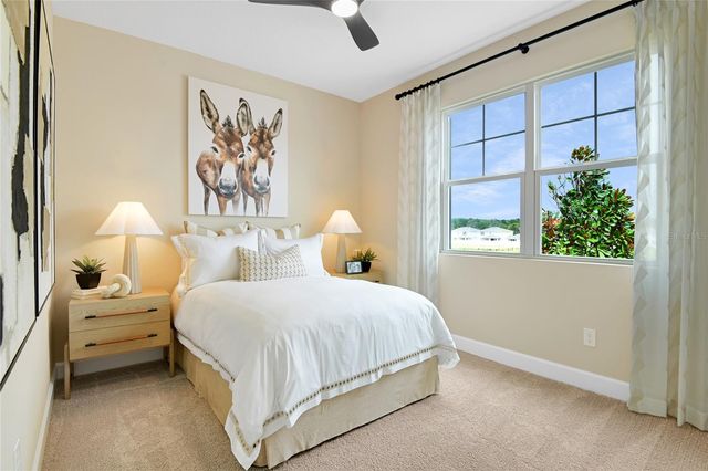 190 BLUE STAR COURT, Tavares, FL 32778