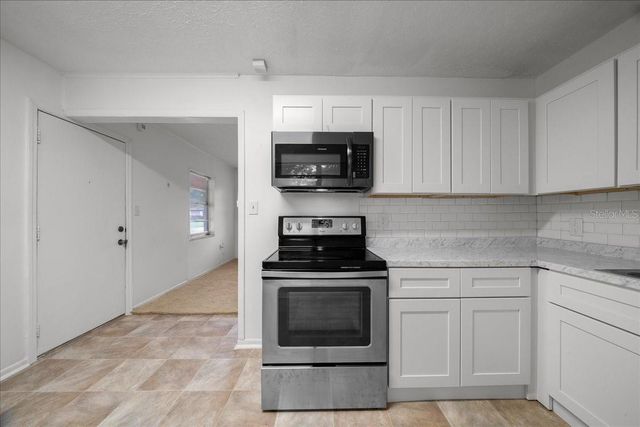 1708 E OHIO STREET, Plant City, FL 33563