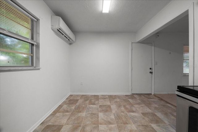 1708 E OHIO STREET, Plant City, FL 33563