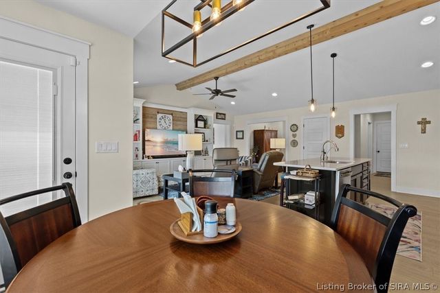 8008 Turf Way Trail, Sellersburg, IN 47111